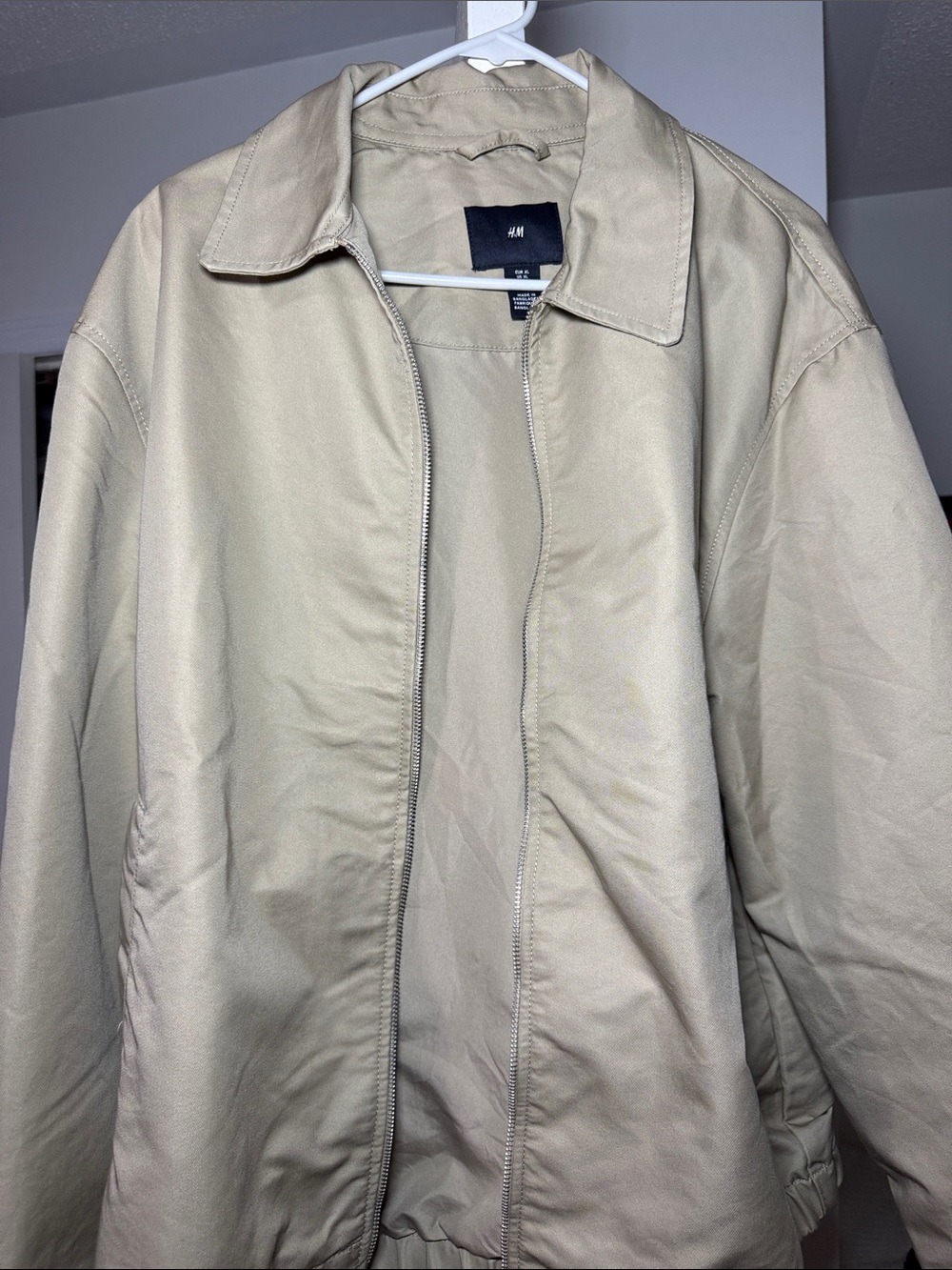 H&M Men’s Light Beige Zip Jacket